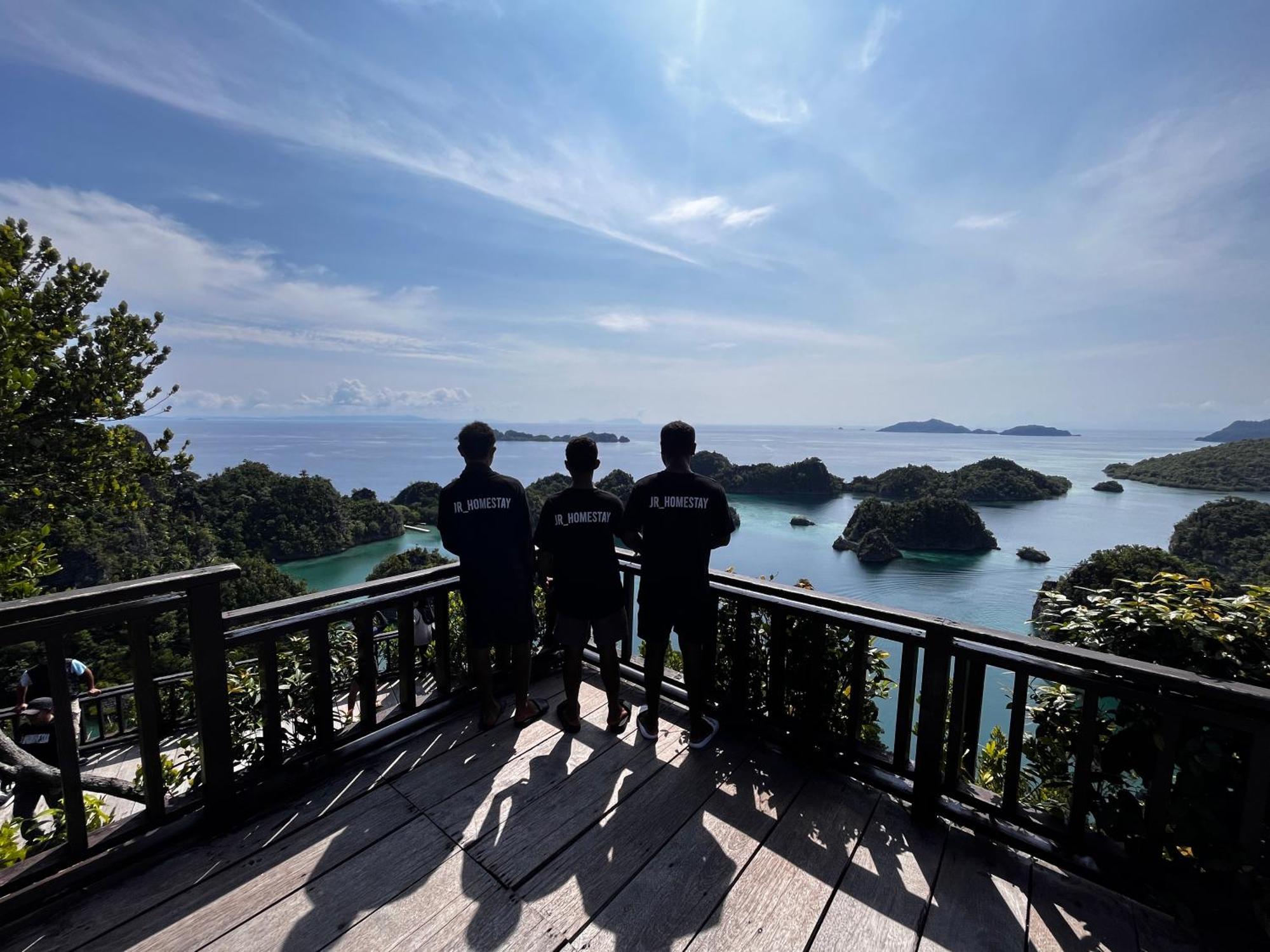 Junior Homestay Kri Ngoại thất bức ảnh