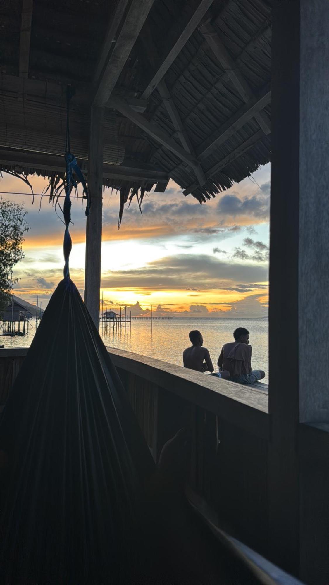 Junior Homestay Kri Ngoại thất bức ảnh